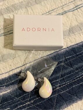 Adornia Iridescent Pearl Teardrop Sculptural Stud Earrings